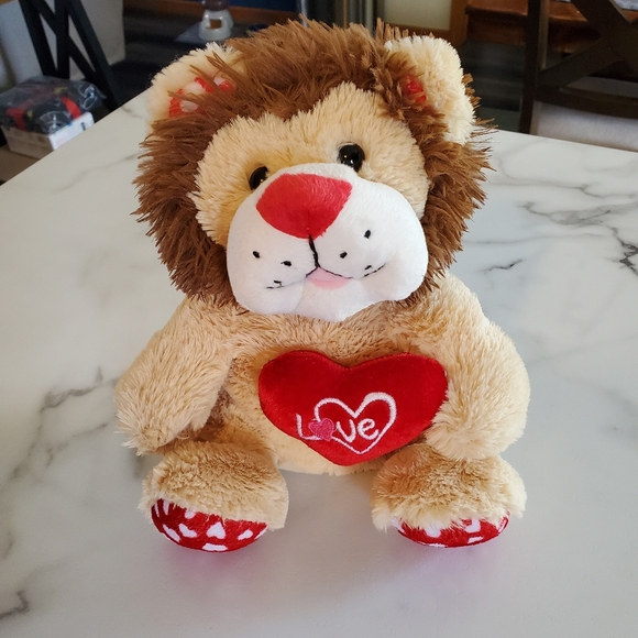 Lion Plush Stuffed Animal with LOVE Heart - Picture 5 of 8